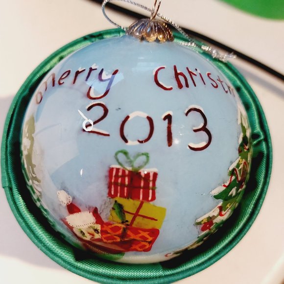 Pier 1 Li Bien "Merry Christmas" Reverse Painted Glass Christmas Ornament 2013 - Picture 8 of 8